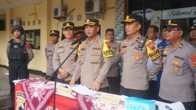 Gabungan TNI-Polri Berhasil Sita Balon Udara Liar Berisi Petasan