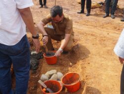 Wali Kota Aaf Letakkan Batu Pertama Pembangunan Gedung Asrama Putra Ponpes Modern Al-Quran