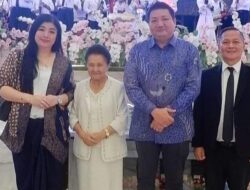 Calon Bupati Minahasa Tenggara Stenly Tjanggulung di Doakan Gembala GPDI Ivonne Awuy