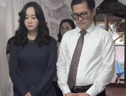 Joune Ganda Bersama Istri Melayat Ke Rumah Duka Desa Lembean