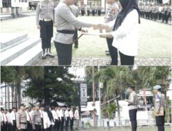 Tiga personil terbaik Polres Bitung mendapatkan penghargaan dari Kapolres Bitung atas dedikasi dan loyalitasnya dalam pelayanan terhadap Masyarakat.