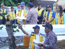 Kepala BWS Sulawesi I Sugeng Harianto Didampingi PPK Tinjau Pembangunan Pengaman Pantai Amurang