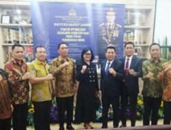 Sekda Minahasa Lynda Watania Hadiri Ujian Promosi Doktor Kapolda Sulut Irjen Pol Roycke H. Langie